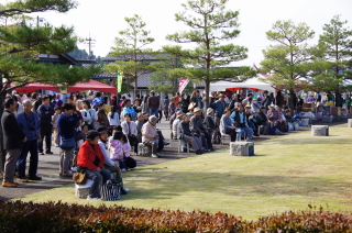 津幡町太極拳協会が「ござっさい祭り」